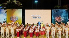 Các đoàn biểu diễn nhạc kèn quy tụ tại Liên hoan. 