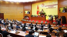 Toàn cảnh phiên họp bế mạc chiều 8/12/2023.