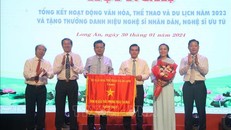 Sở Văn hóa, Thể thao và Du lịch tỉnh nhận Cờ thi đua của Bộ Văn hóa, Thể thao và Du lịch. 