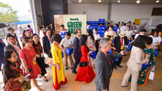 Hàng nghìn sản phẩm Vinamilk "theo chân" kiều bào trải nghiệm tuyến metro Bến Thành-Suối Tiên