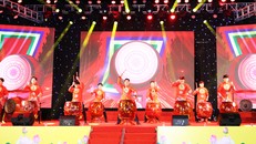 Tái hiện sự tấp nập “trên bến dưới thuyền” của Phố Hiến xưa