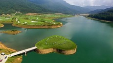 Chủ đầu tư sân golf Thanh Lanh "ôm" hàng trăm ha đất nhưng nộp thuế... nhỏ giọt