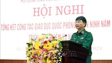 Thiếu Tướng Phạm Hoàng Long, Phó Tham mưu trưởng Quân khu 3 phát biểu tại hội nghị. 