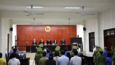 Xét xử ông Đỗ Hữu Ca: Nhiều cơ quan gửi đơn xin giảm nhẹ tội