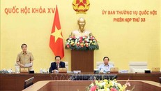 Phó Chủ tịch Quốc hội Nguyễn Đức Hải điều hành phiên họp. 