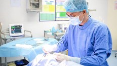 Người có nhu cầu thẩm mỹ nên chọn các cơ sở y tế uy tín. (Ảnh minh họa)