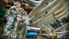 PMI của ngành sản xuất Việt Nam tăng nhanh nhất 13 năm