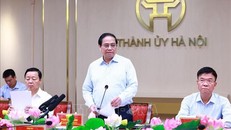 Thủ tướng Phạm Minh Chính phát biểu tại buổi làm việc với Ban Thường vụ Thành ủy Hà Nội. 