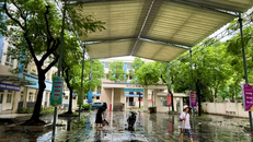 Nhiều trường học ở Hà Nội, Thái Nguyên cho học sinh nghỉ vì bão số 3