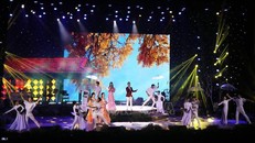 Tiết mục mở màn của chương trình nghệ thuật. 