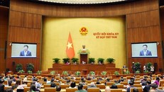 Bộ trưởng Bộ Công Thương Nguyễn Hồng Diên trình bày Tờ trình về dự án Luật Điện lực (sửa đổi). 