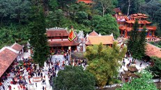 Di tích lịch sử và danh lam thắng cảnh quốc gia đặc biệt Tây Thiên - Tam Đảo là điểm du lịch hấp dẫn của tỉnh Vĩnh Phúc.