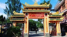 Ngôi cổ tự trăm năm giữa lòng Sài Gòn