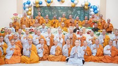 Tiền Giang: Tăng Ni sinh lớp Trung cấp, Cao đẳng Phật học tri ân thầy cô giáo