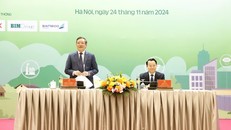 Chủ tịch Hội Nông dân Việt Nam- Bộ trưởng Bộ Tài nguyên và Môi trường Lắng nghe nông dân nói.