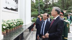 Tổng Bí thư Tô Lâm thăm Khu di tích lịch sử cấp quốc gia đặc biệt Ngã ba Đồng Lộc. 