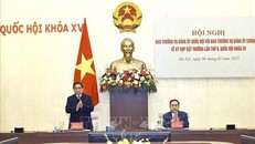 Thủ tướng Chính phủ Phạm Minh Chính và Chủ tịch Quốc hội Trần Thanh Mẫn chủ trì Hội nghị. 