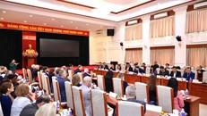 Quang cảnh buổi làm việc.