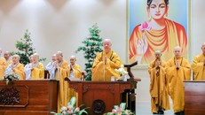 Đức Pháp chủ GHPGVN quang lâm khai pháp Khóa tu Một ngày an lạc ở Học viện PGVN tại TP.HCM