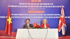 Bộ trưởng Bộ Công Thương Việt Nam Trần Tuấn Anh và Bộ trưởng Bộ Thương mại quốc tế Vương quốc Anh Liz Truss chủ trì buổi Họp báo.