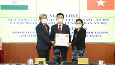 Trao tặng 100 máy thở cho nhân dân Ấn Độ 