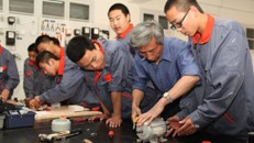 Trung Quốc thiếu trầm trọng công nhân lành nghề 