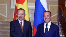 Tổng Bí thư, Chủ tịch nước Tô Lâm và Chủ tịch Đảng Nước Nga Thống nhất, Phó Chủ tịch Hội đồng An ninh Liên bang Nga Dmitry Medvedev.