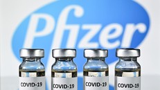 Vắcxin ngừa COVID-19 do Pfizer và BioNTech phối hợp phát triển. (Ảnh: AFP/TTXVN)