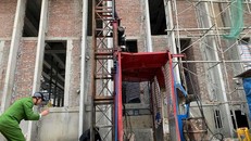 Hiện trường sự cố khiến ít nhất 10 người thương vong. Ảnh: Phạm Trường/Zing