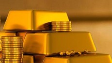 Giá vàng giảm sốc, dự báo sẽ xuống dưới 1.800 USD/ounce