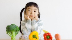 Nhiều gia đình có điều kiện nhưng con vẫn thấp bé nhẹ cân. Ảnh mang tính minh hoạ