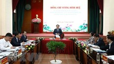 Bí thư Thành ủy Hà Nội Vương Đình Huệ phát biểu tại cuộc họp. (Ảnh: Văn Điệp/TTXVN)