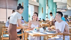 Du lịch nội địa sẵn sàng bùng nổ trở lại, du khách Việt hào hứng 'sống bù'