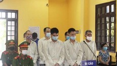 Bị cáo Thảo và các đồng phạm tại TAND tỉnh Lạng Sơn. (Ảnh: Tiền Phong)