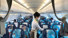Vỡ oà niềm vui trên chuyến bay Bamboo Airways chở người Gia Lai từ TP HCM