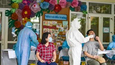 Hà Nội thực hiện 7 ngày cao điểm xét nghiệm diện rộng 300.000 người