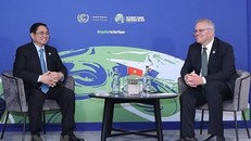 Thủ tướng Phạm Minh Chính gặp Thủ tướng Australia Scott Morrison. (Ảnh: Dương Giang/TTXVN)