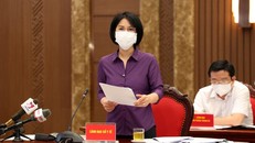 Bà Trần Thị Nhị Hà, Giám đốc Sở Y tế Hà Nội thông tin về công tác phòng, chống dịch COVID-19 trên địa bàn Thủ đô. Ảnh: Trung Nguyên/Báo Tin tức 