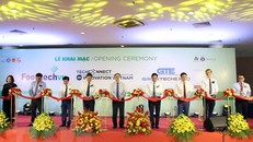 Các đại biểu thực hiện nghi thức khai mạc Techconnect and Innovation Vietnam 2022. (Ảnh: Tiến Lực/TTXVN) 