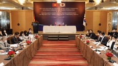 Kỳ họp giữa Hàn Quốc và Việt Nam về Hiệp định Thương mại tự do Việt Nam-Hàn Quốc (VKFTA) tại Hà Nội năm 2020. (Ảnh: TTXVN)