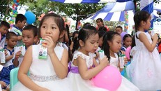 Vinamilk và Tetra Pak khởi động chương trình Sữa học đường