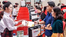 Ngân hàng tặng tiền tỷ, vàng ký cho khách gửi tiết kiệm