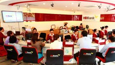 Rước lộc vàng ký khi khai xuân Đinh Dậu cùng HDBank