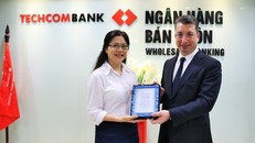 Techcombank liên tiếp nhận giải thưởng quốc tế về thanh toán xuất sắc