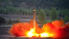 Tên lửa Triều Tiên trong một vụ phóng thử. Ảnh:KCNA.