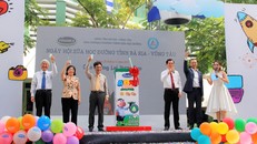 Vinamilk 10 năm đồng hành cùng “Sữa học đường” vì một Việt Nam vươn cao