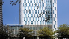 Vinamilk 3 năm liên tiếp đứng đầu Top 10 DN niêm yết uy tín 2017