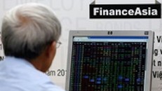 Đình chỉ hoạt động công ty chứng khoán chiếm dụng tiền khách hàng