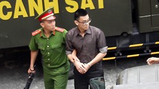  Thiện là người cầm đầu vụ khủng bố sân bay Tân Sơn Nhất và phá hủy kho giữ xe vi phạm tại Đồng Nai. Ảnh:Hải Duyên.