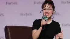 Forbes: Bà Phương Thảo lọt top 1.000 người giàu nhất thế giới